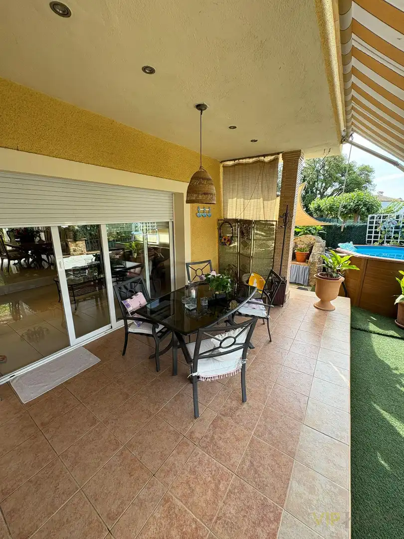 Doppelhaushälfte mit Pool zum Verkauf in carrer suro de la creu 7, imagen 2