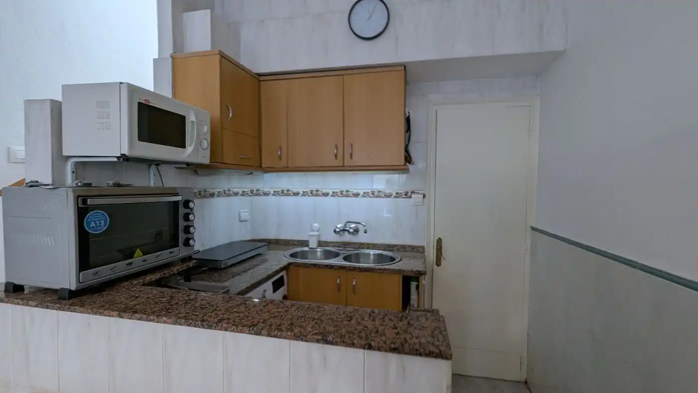 Cuina de Casa adosada en venda en Empuriabrava amb Aire condicionat, Calefacció i Moblat