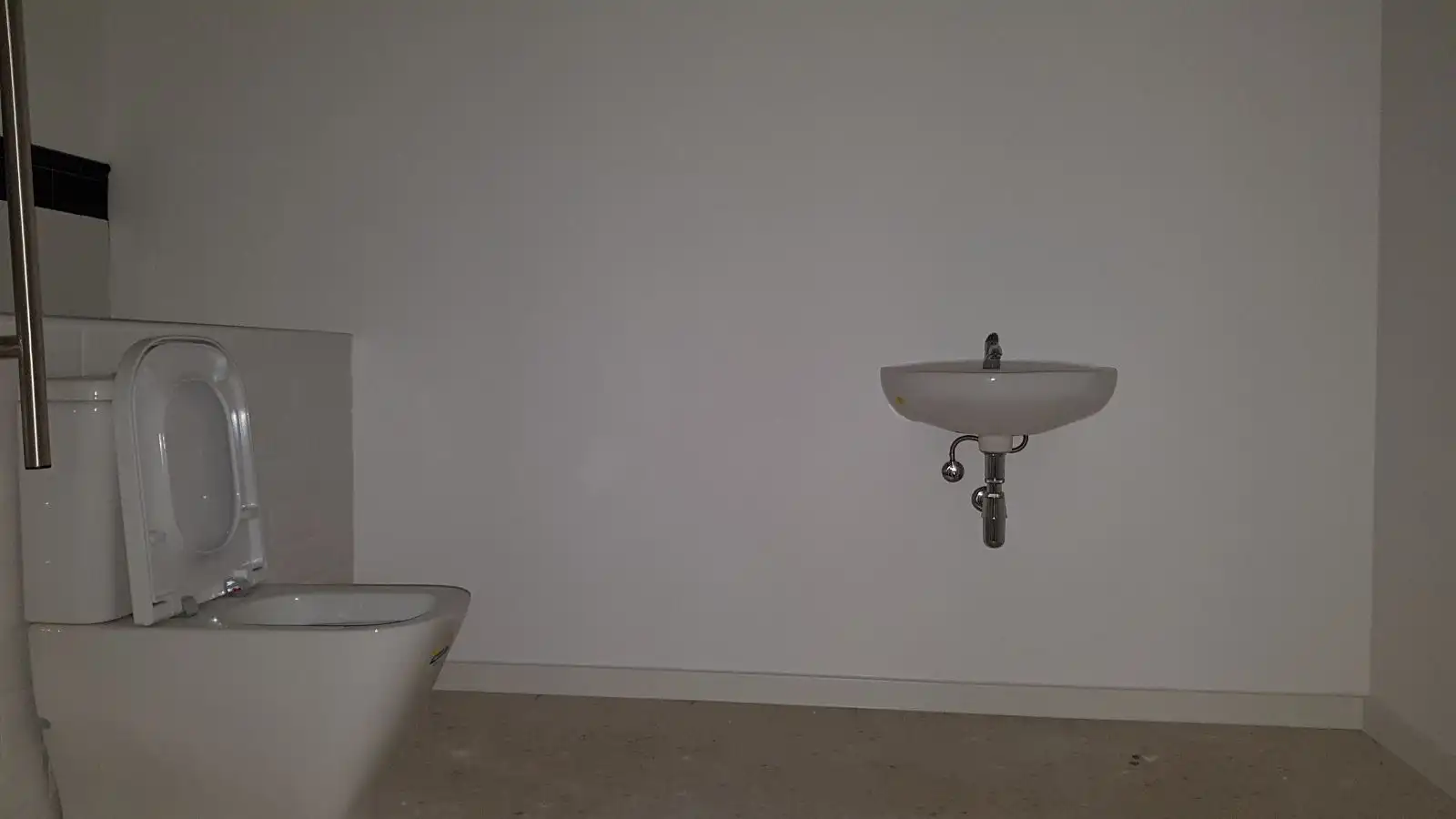 Bathroom of Office for sale in Cangas   with Heating