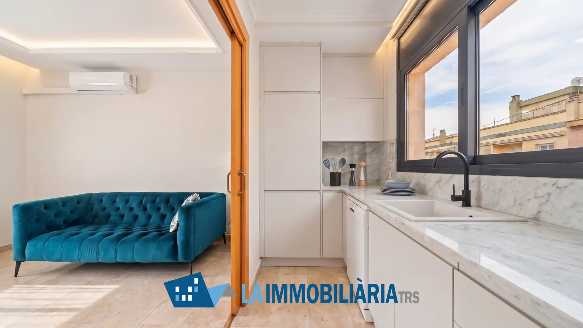 Vista exterior de Dúplex en venta en Terrassa con Aire acondicionado, Calefacción y Terraza