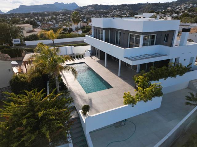 Casa-chalet en Venta en Casco Urbano