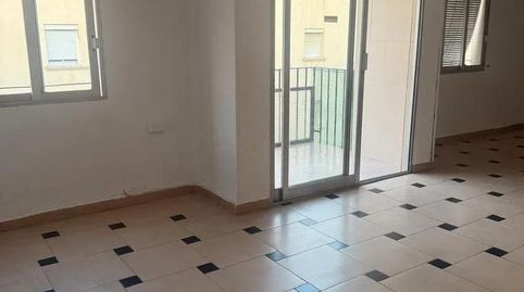 Foto 4 de Piso en venta en Calle Chulilla, El Cabanyal - El Canyamelar, Valencia Capital