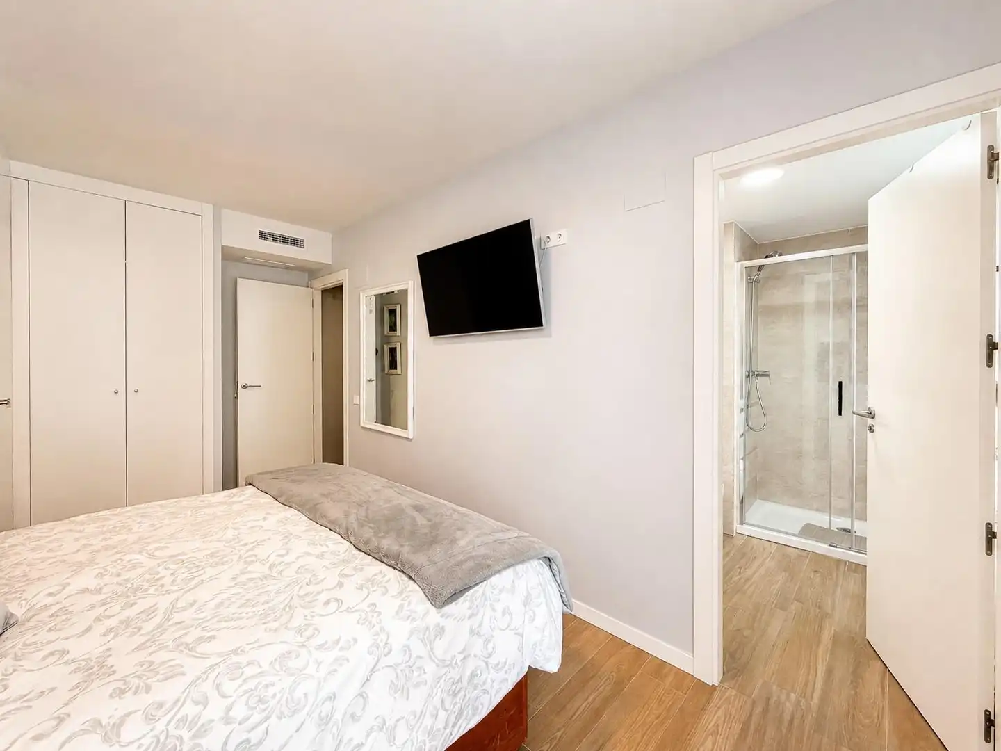 Schlafzimmer von Wohnung zum Verkauf in Valencia mit Klimaanlage, Terrasse und Abstellraum