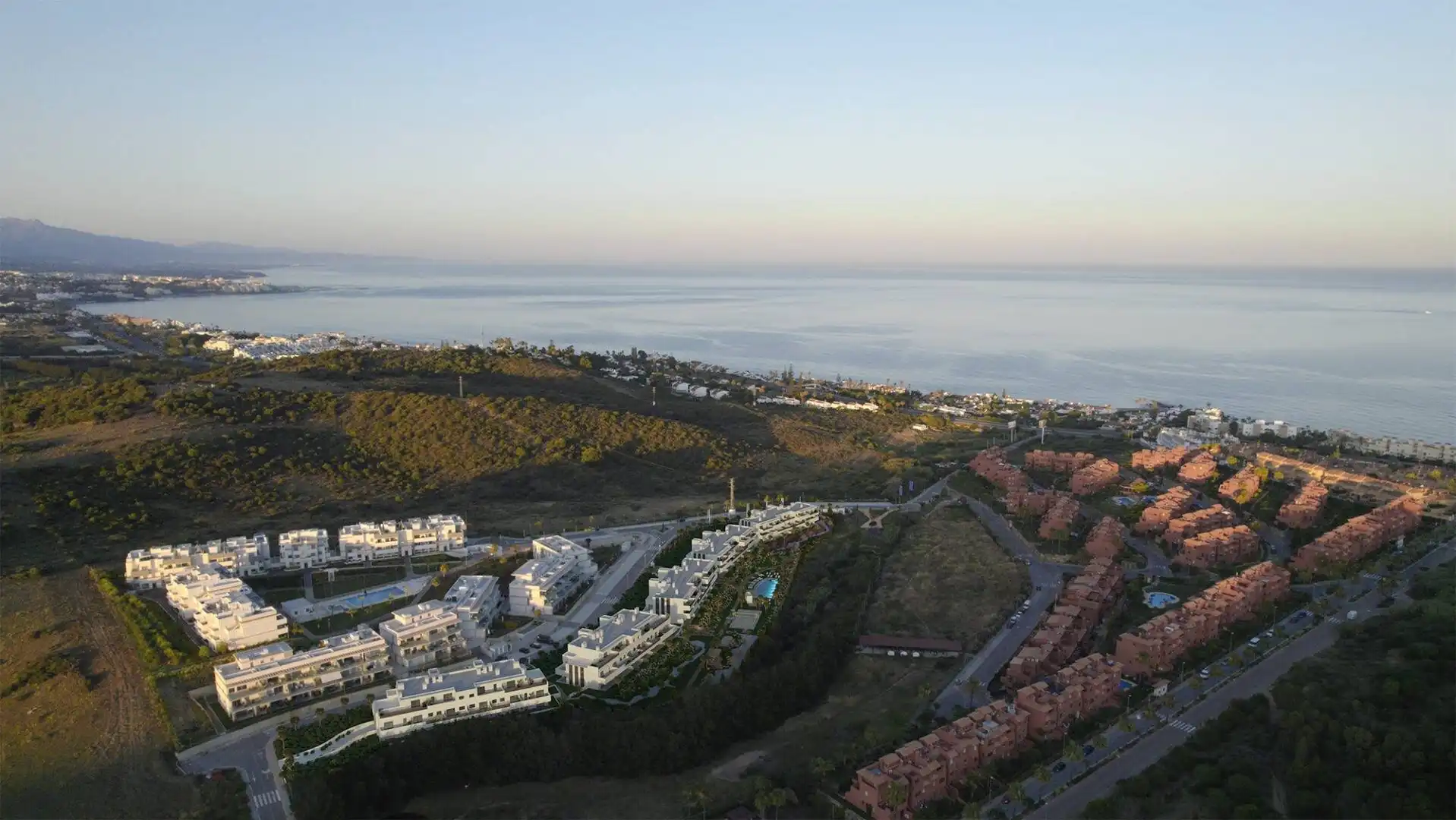 Vista exterior de Planta baixa en venda en Estepona amb Aire condicionat, Calefacció i Terrassa