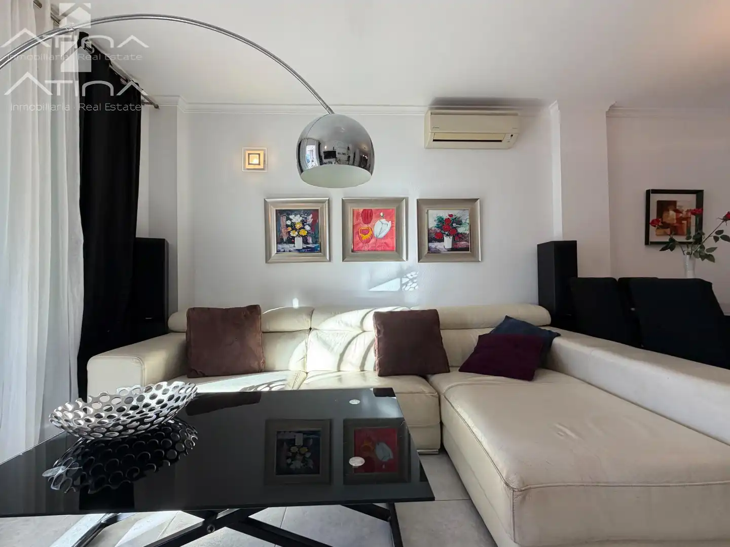 Wohnzimmer von Wohnungen zum Verkauf in Benitachell / El Poble Nou de Benitatxell mit Klimaanlage, Privatgarten und Terrasse