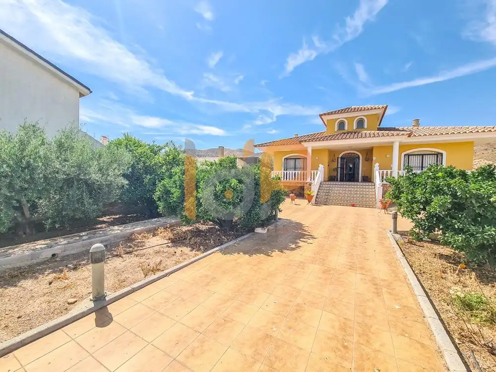 Vista exterior de Casa o xalet en venda en Huércal-Overa amb Aire condicionat, Calefacció i Jardí privat