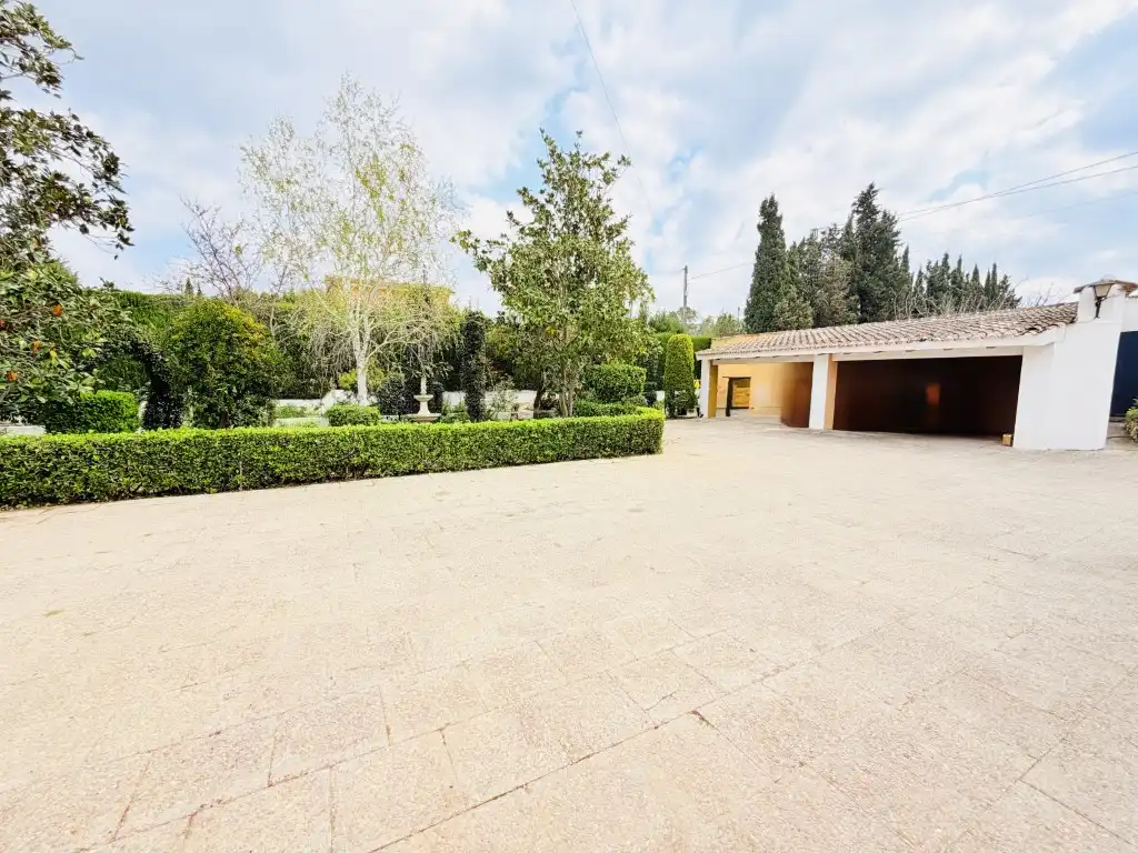 Vista exterior de Casa o chalet en venta en Valencia