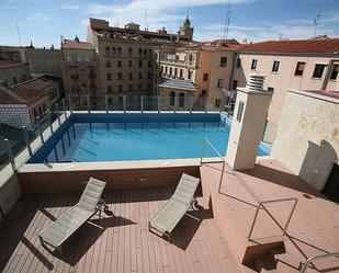 Swimming pool of Apartment to rent in Salamanca Capital  with Air Conditioner, Heating and Parquet flooring