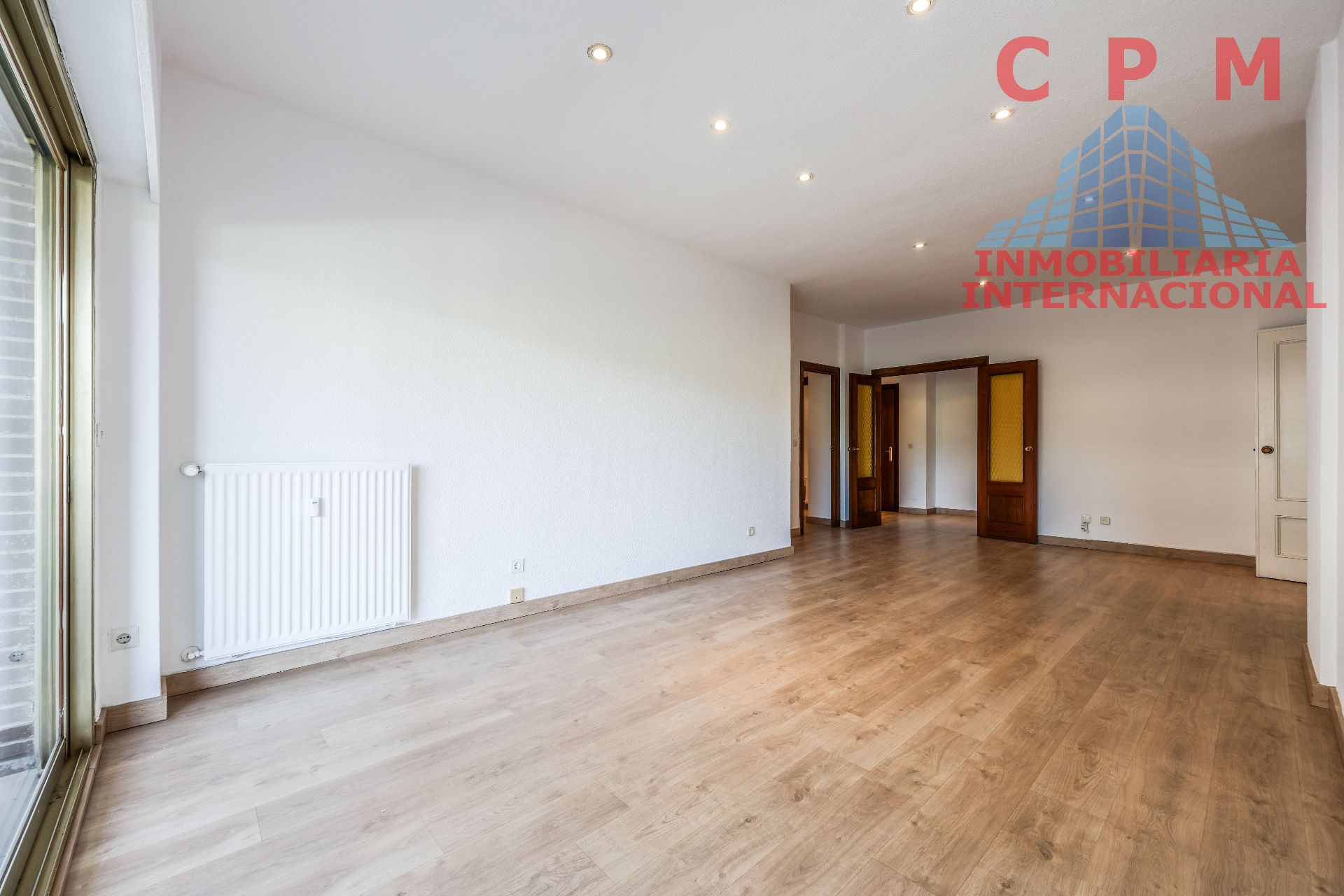 Sala d'estar de Pis de lloguer en  Madrid Capital amb Aire condicionat, Calefacció i Parquet