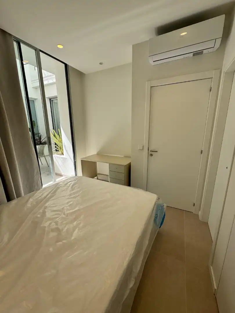 Schlafzimmer von Wohnung zur untervermieten in Valencia mit Klimaanlage, Terrasse und Möbliert