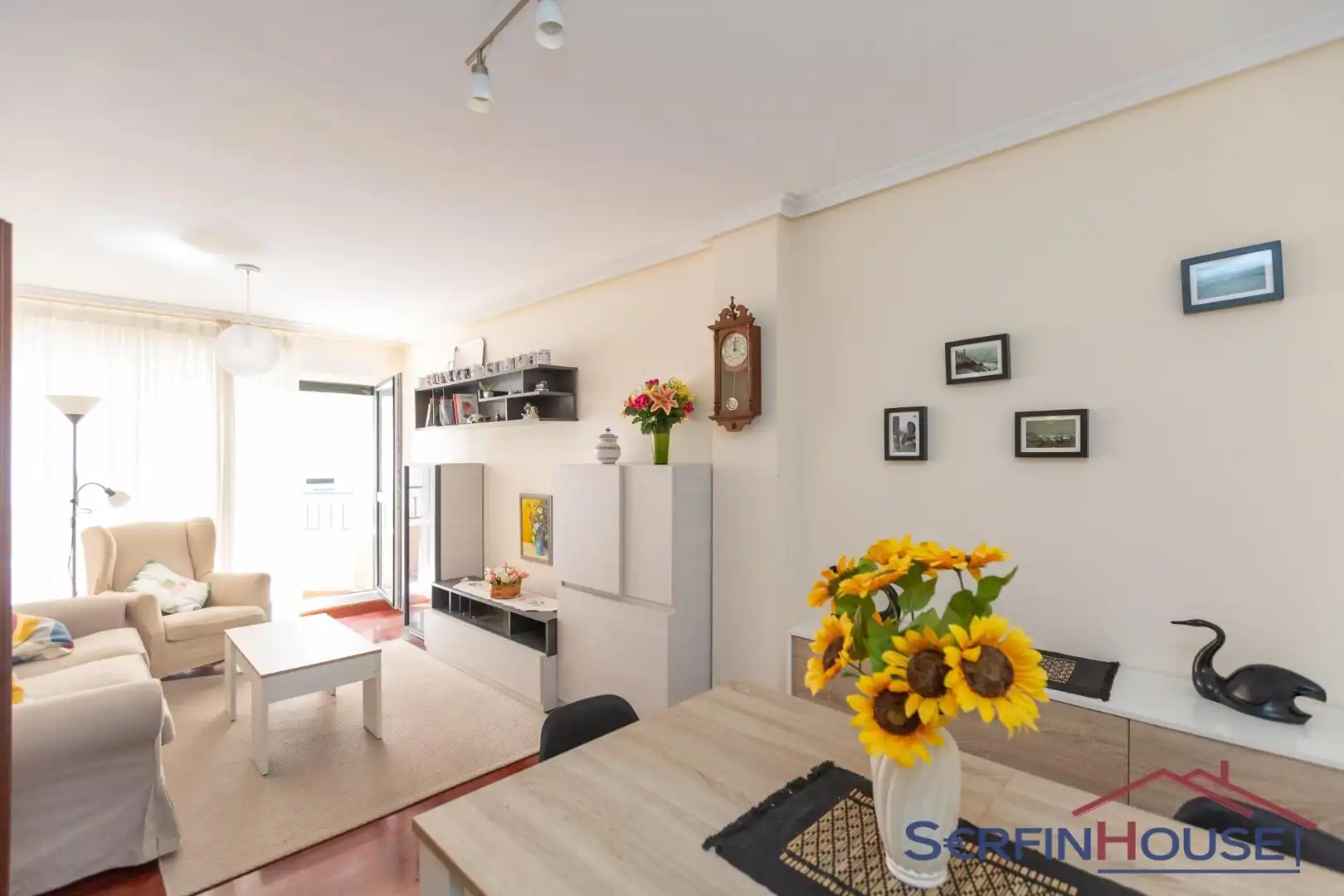 Sala de estar de Piso en venta en Santoña con Calefacción y Terraza