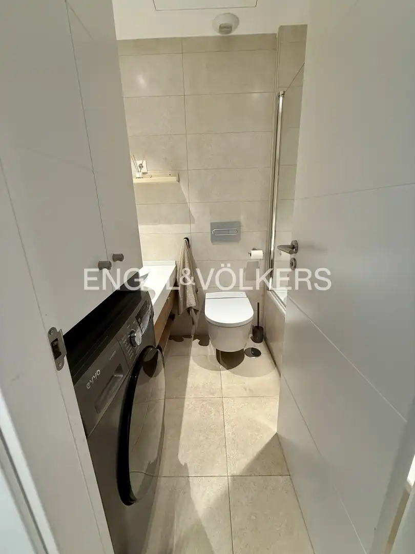Bathroom of Flat for rent in Madrid  with Air Conditioner, Heating and Terrace