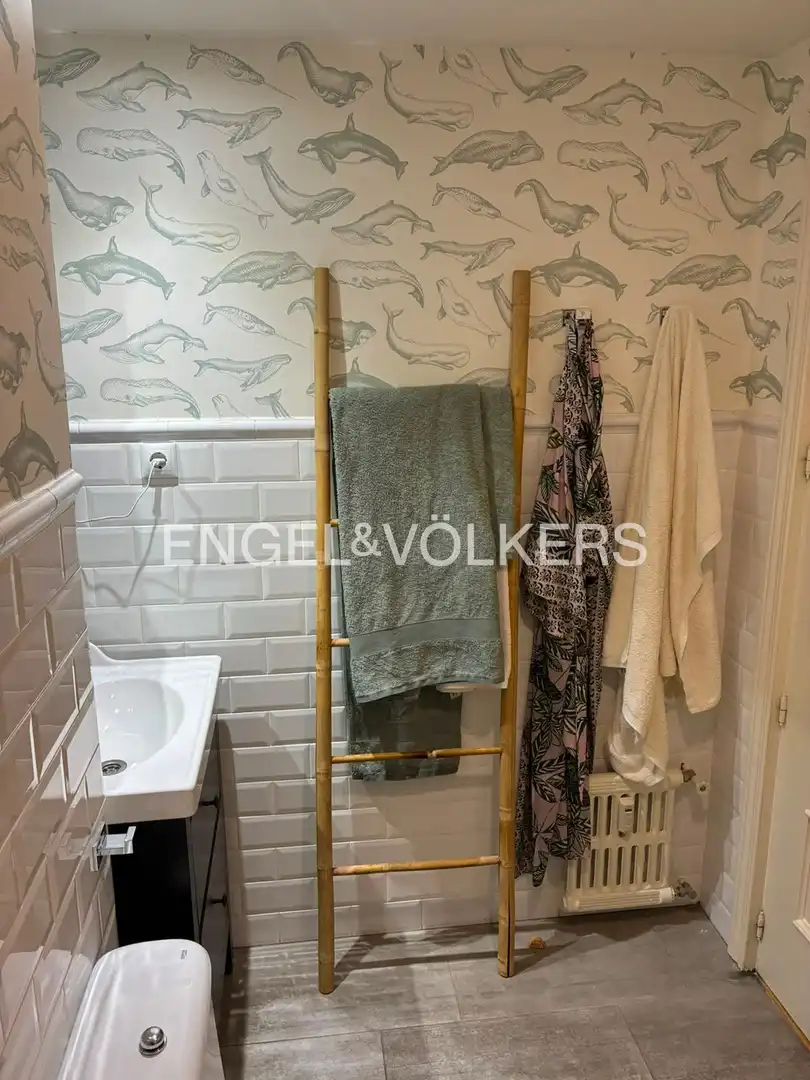 Badezimmer von Wohnung zur Miete in Madrid mit Klimaanlage und Heizung
