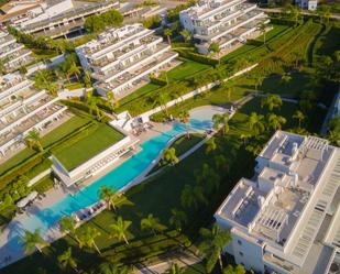 Exterior view of Apartment to rent in Estepona  with Air Conditioner, Parquet flooring and Terrace