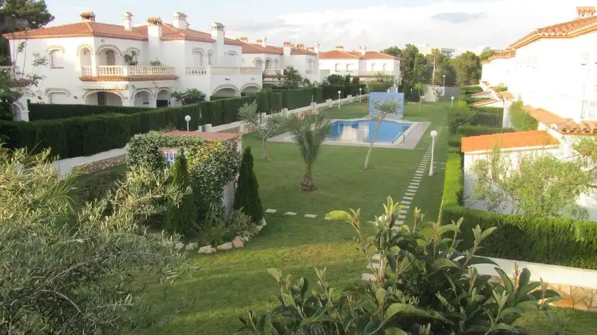 Garden of Houses for sale in Mont-roig del Camp  with Community pool