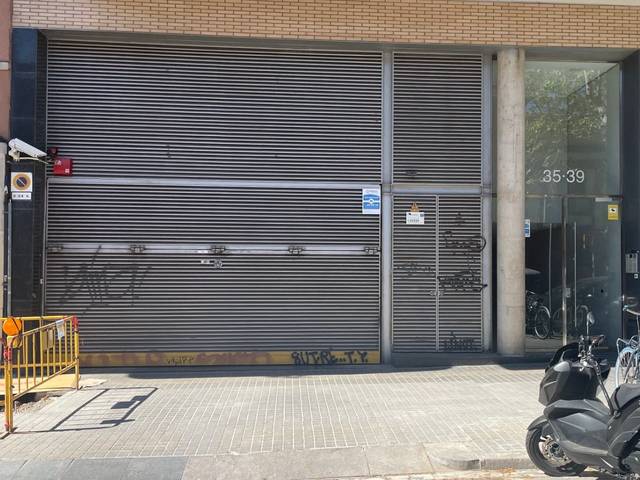 Garaje en Alquiler en Carrer de Nàpols, 35 en El Parc i la Llacuna del Poblenou