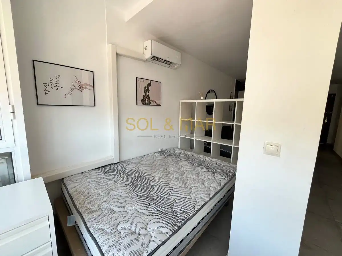 Schlafzimmer von Wohnung zur Miete in Torremolinos mit Klimaanlage und Abstellraum