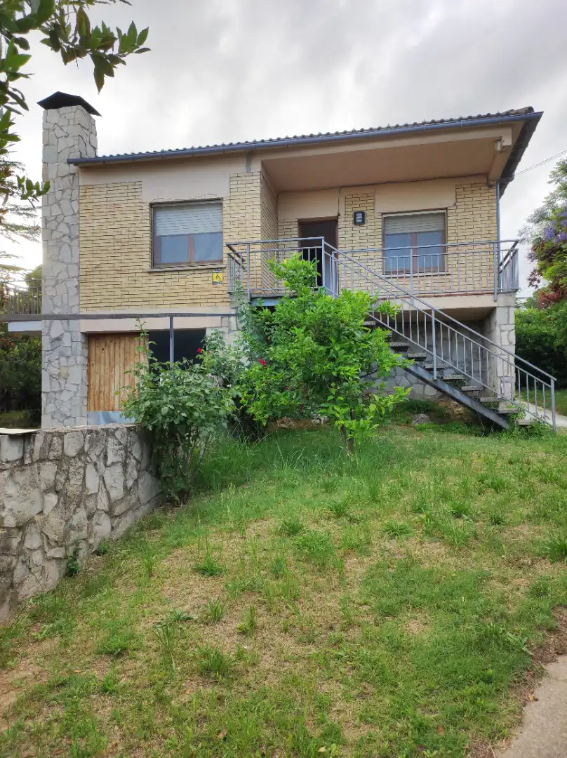 Vista exterior de Casa o xalet en venda en Sant Llorenç d'Hortons amb Jardí privat, Terrassa i Traster