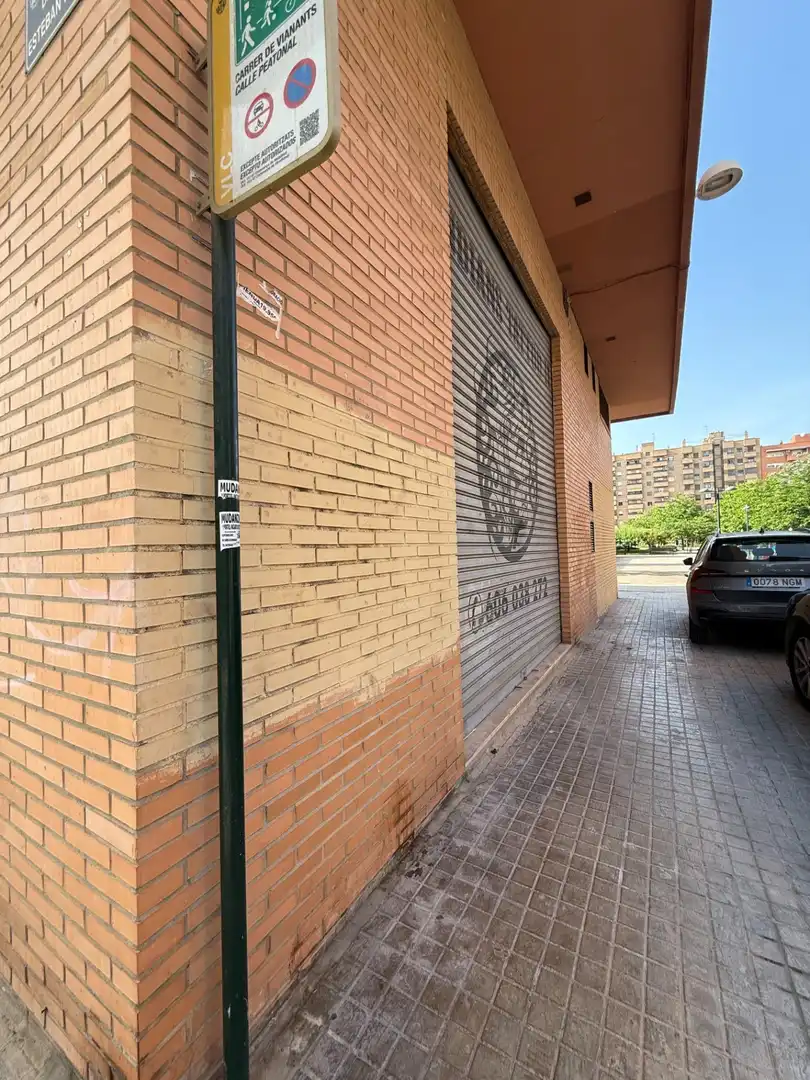 Local en venta en Valencia