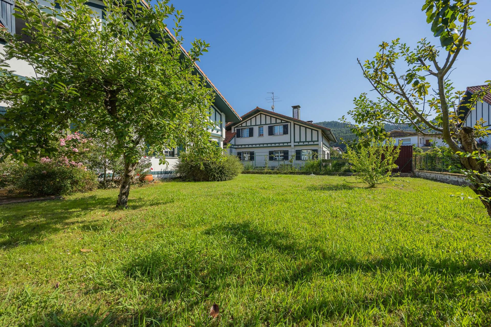Jardí de Casa o xalet en venda en Gamiz-Fika amb Calefacció, Jardí privat i Traster