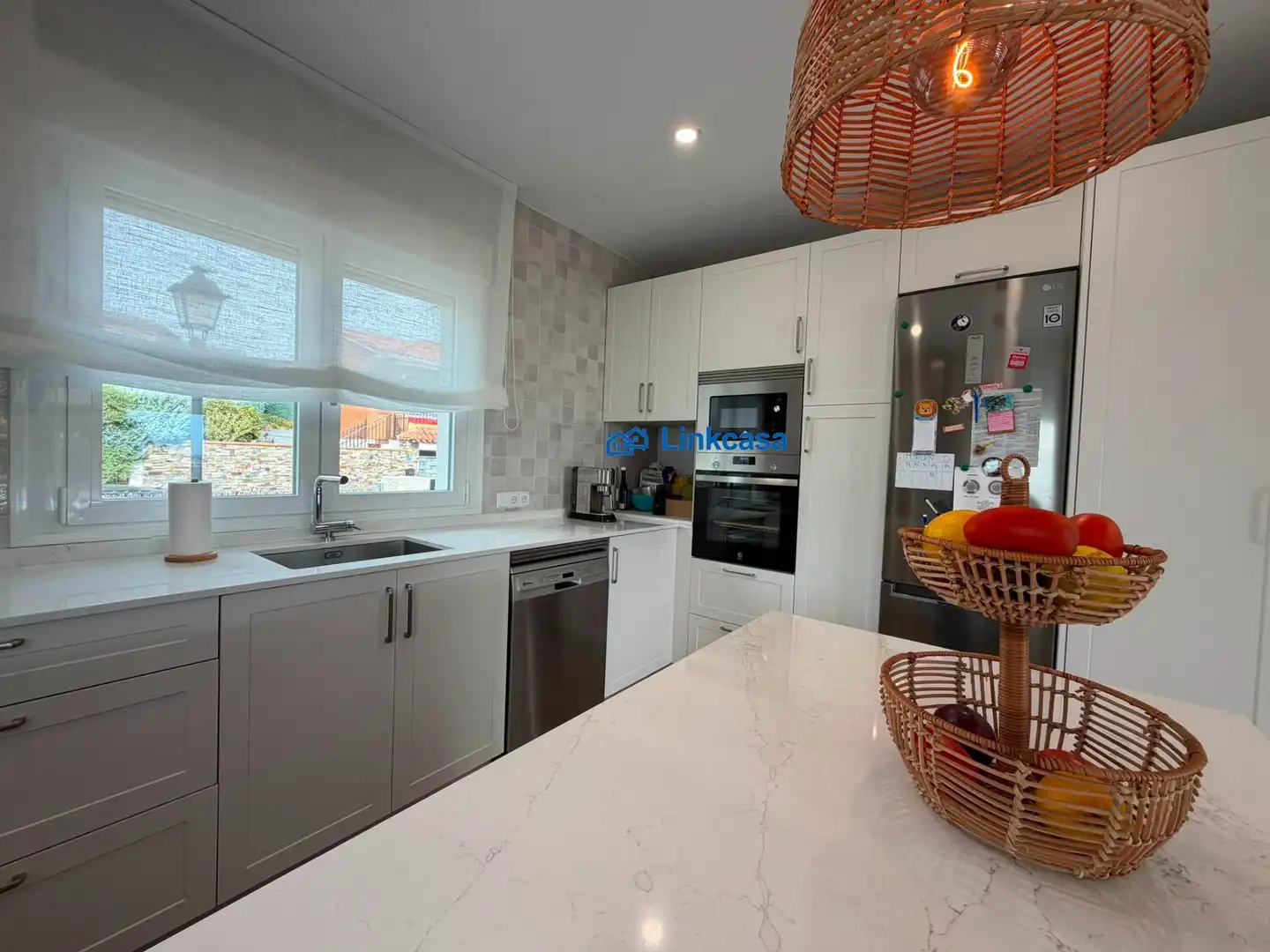 Cocina de Casa o chalet en venta en Navas del Rey con Calefacción, Jardín privado y Terraza