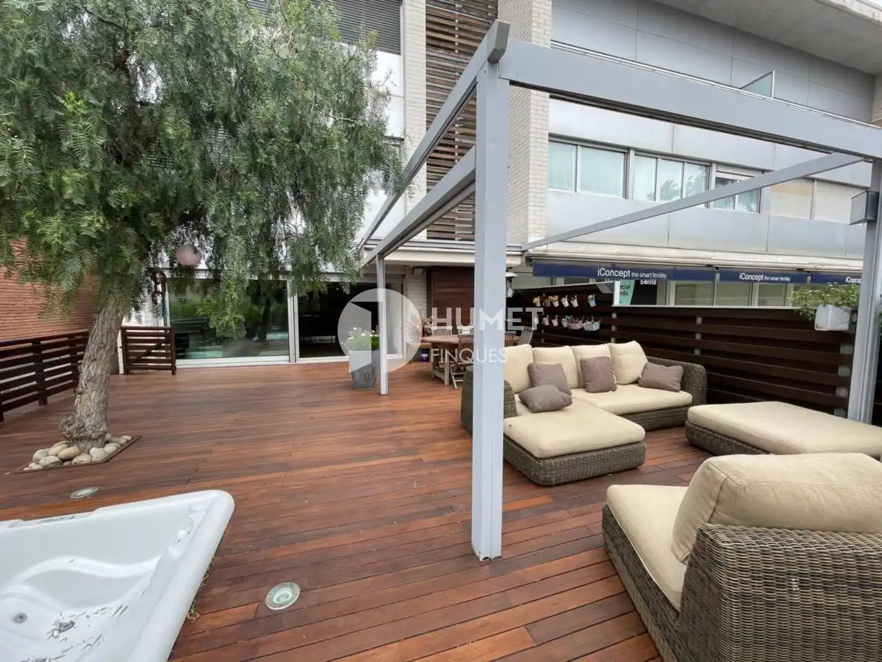 Terraza de Casa o chalet en venta en Barcelona con Aire acondicionado, Calefacción y Jardín privado