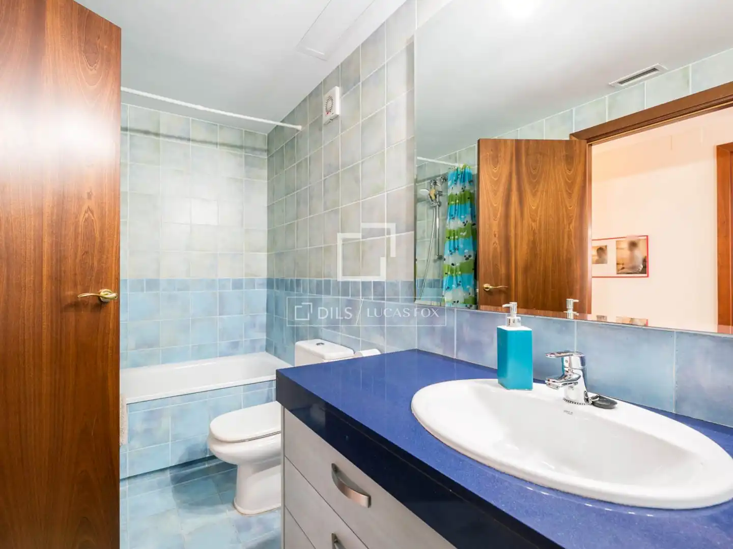 Bathroom of Houses for rent in Castelldefels  with Air Conditioner, Private garden and Terrace