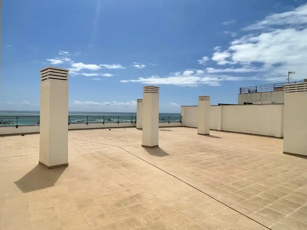 Terraza de Ático en venta en Garrucha con Jardín privado, Terraza y Piscina comunitaria