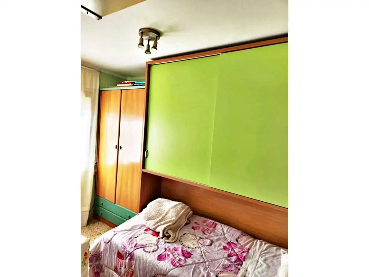 Habitación de Piso en venta en Badalona con Balcón