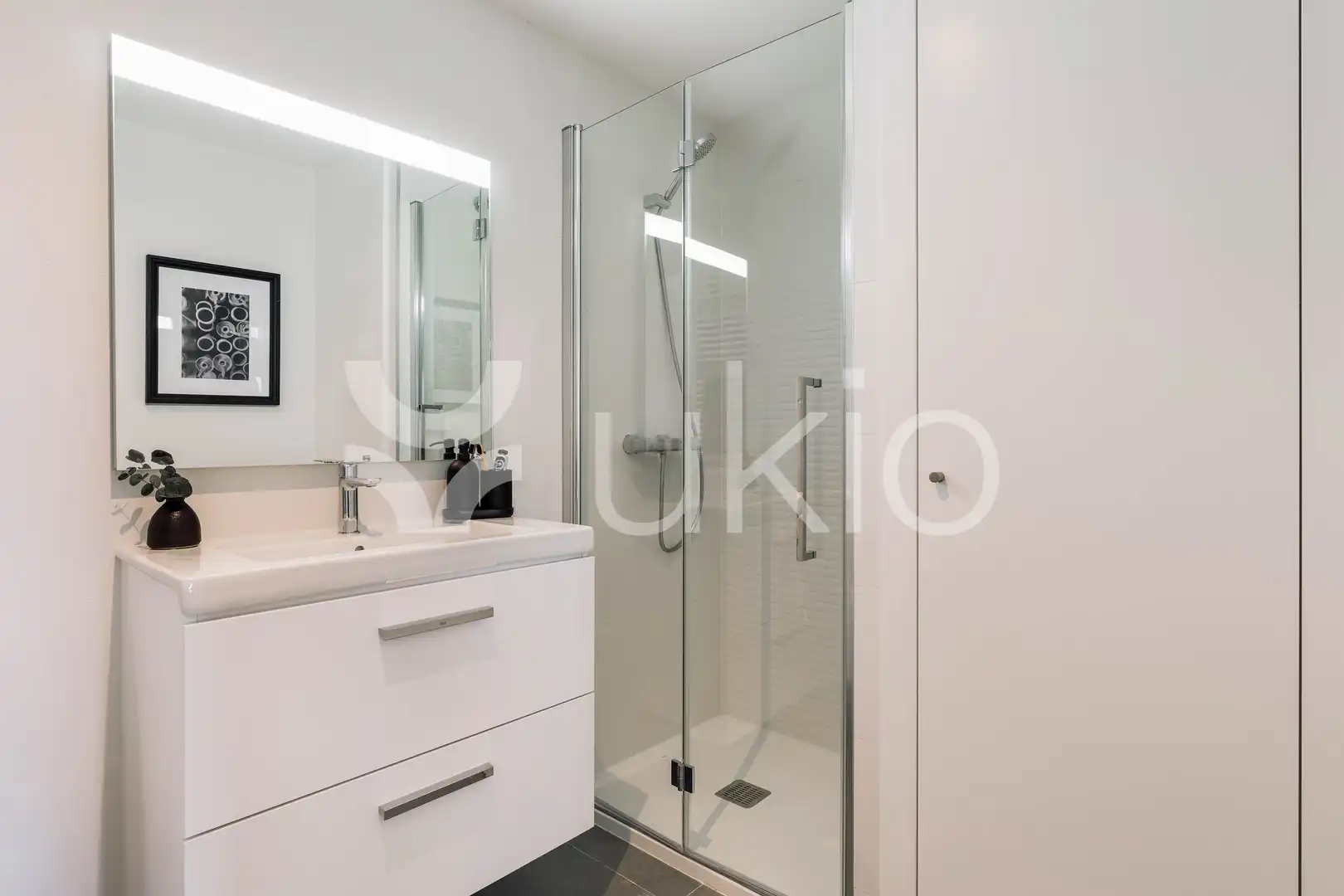 Baño de Apartamento de alquiler en Barcelona con Aire acondicionado, Calefacción y Amueblado