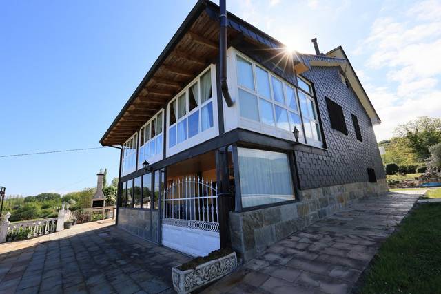 Casa-chalet en Venta en Priaranza del Bierzo