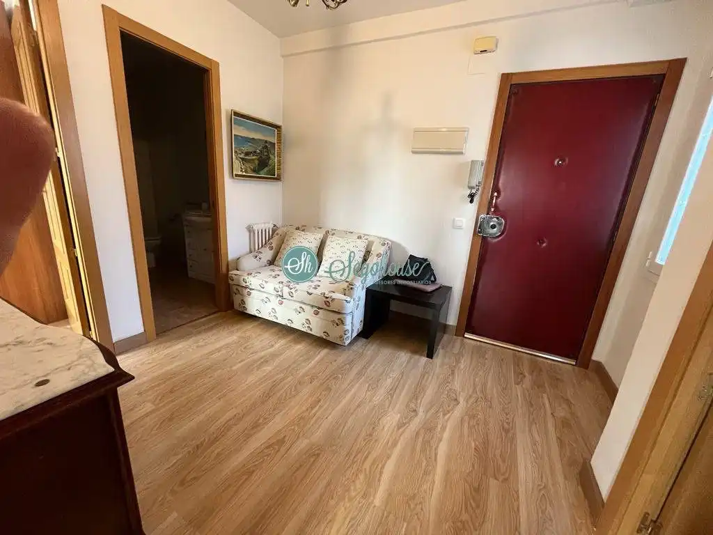 Wohnung zum Verkauf in Segovia mit Heizung, Terrasse und Abstellraum