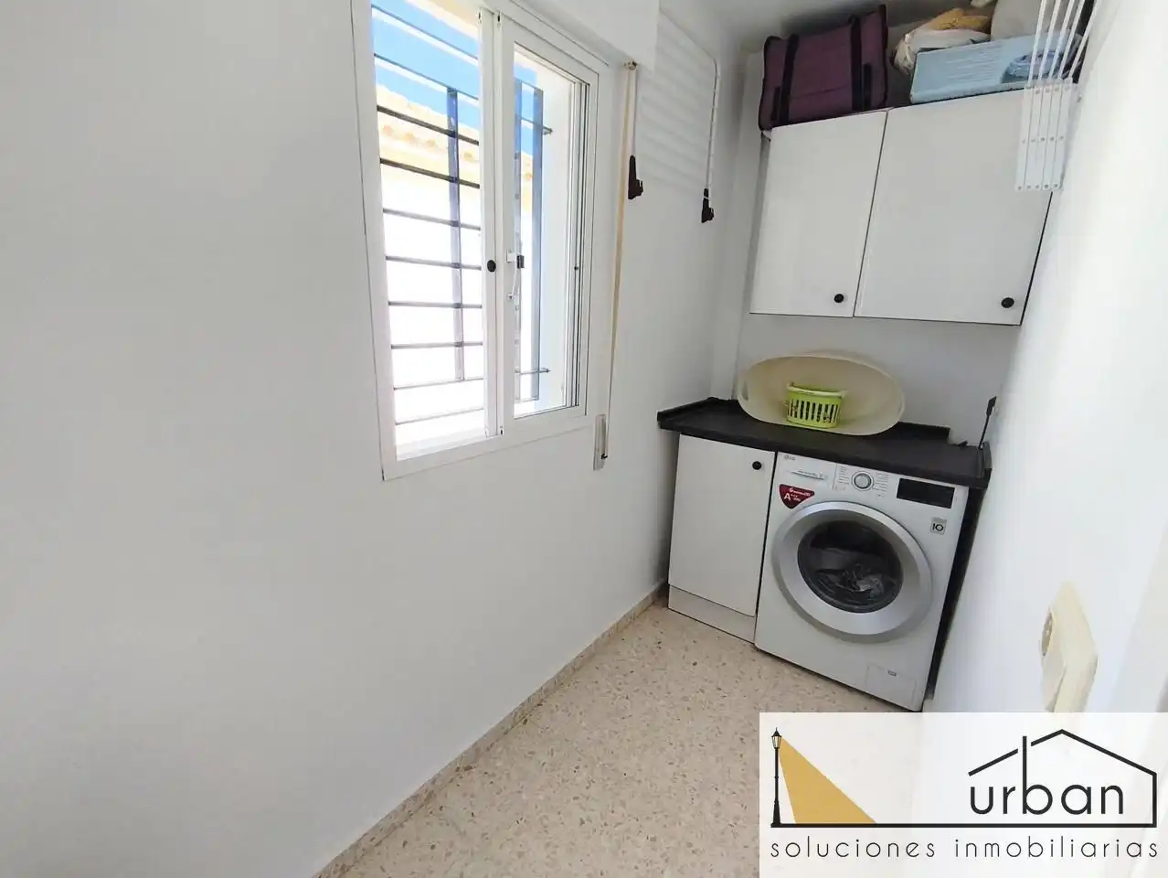 Cuina de Casa o xalet en venda en Chipiona amb Aire condicionat, Terrassa i Traster
