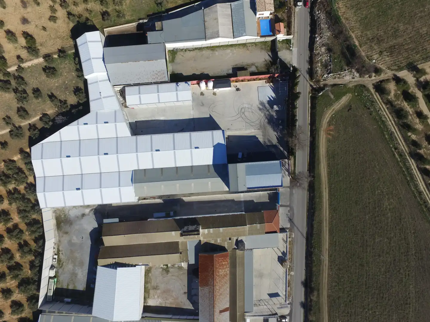 Vista exterior de Nave industrial de alquiler en Pulianas con Alarma