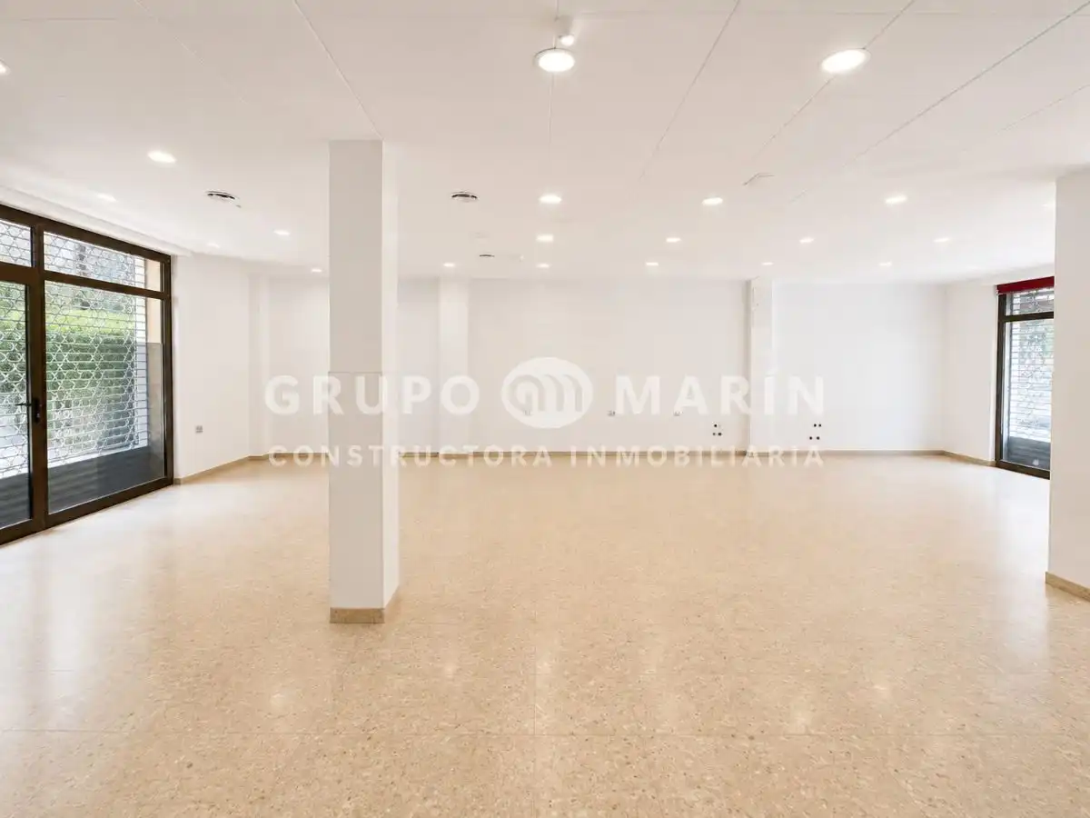 Local comercial en venda a Josep Trueta, imagen 7