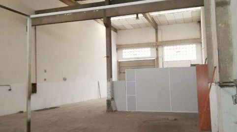 Foto 2 von Fabrikhallen zur Miete in Tremañes, Gijón