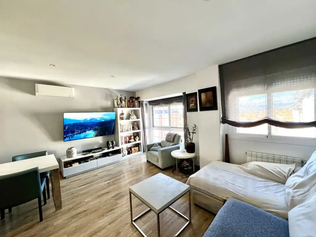Sala d'estar de Dúplex en venda en Las Rozas de Madrid