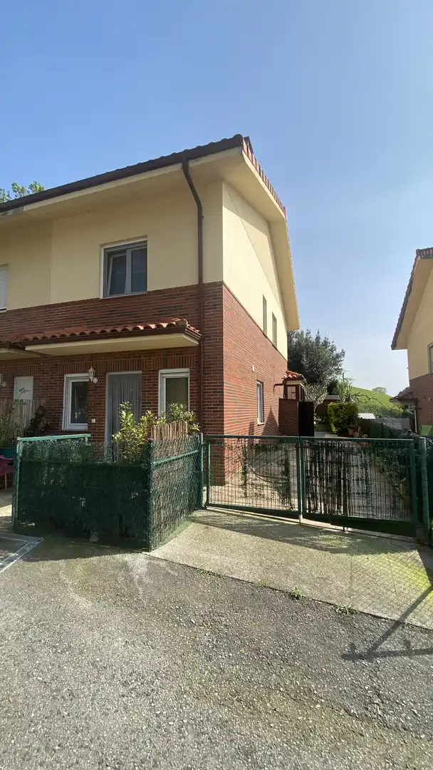 Exterior view of Detached homes for sale in Marina de Cudeyo  with Heating, Private garden and Parquet flooring