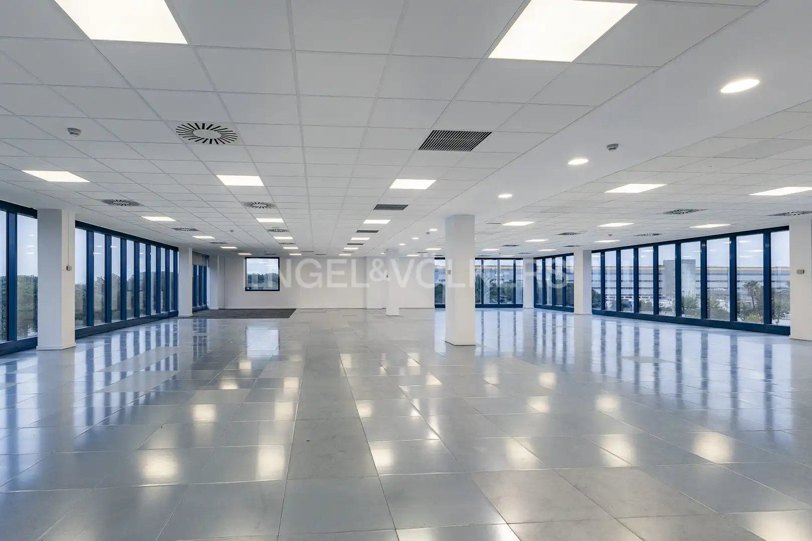 Office space with lift to rent in Zona Industrial, imagen 28