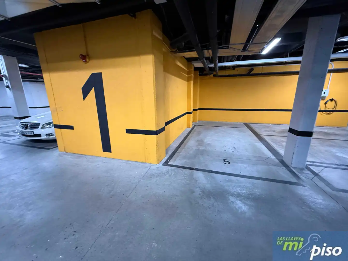 Parkplatz von Wohnung zum Verkauf in Valladolid mit Heizung, Privatgarten und Parkett