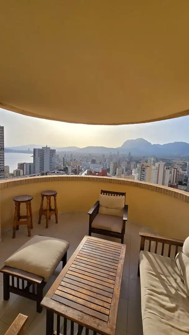 Ático con piscina en venta en C de Viena, imagen 2
