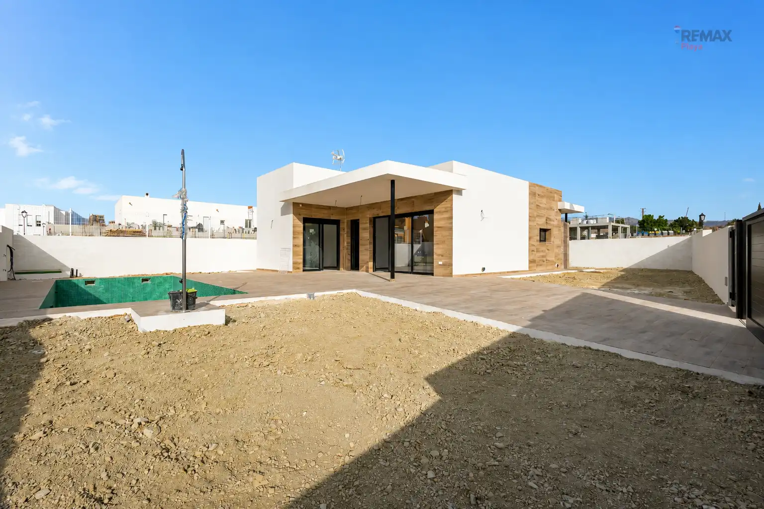 Vista exterior de Casa o xalet en venda en Los Gallardos amb Jardí privat i Piscina