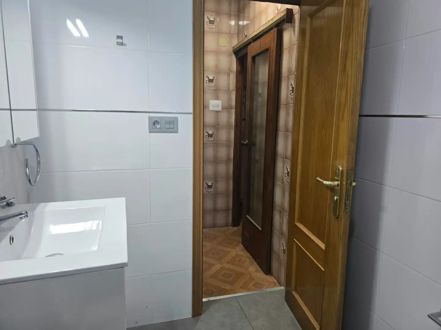Flat with terrace for sale in Carrer de Canalejas 58, imagen 7