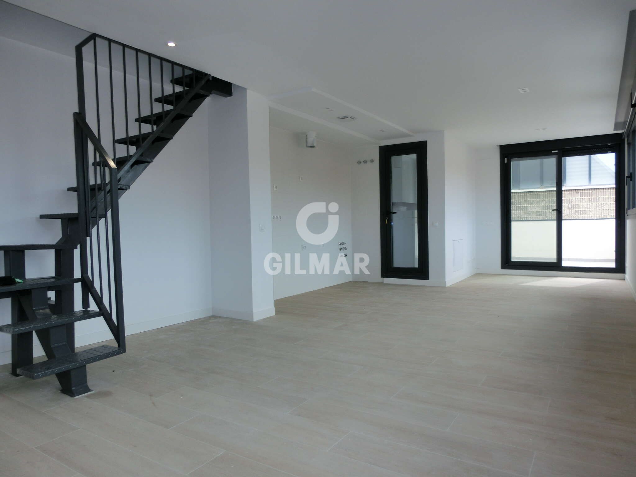Duplex for sale in  Madrid Capital  with Heating, Private garden and Storage room