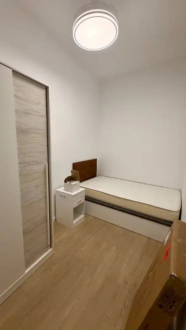 Appartamento con terrazza in affitto a Calle Sagasta, imagen 3