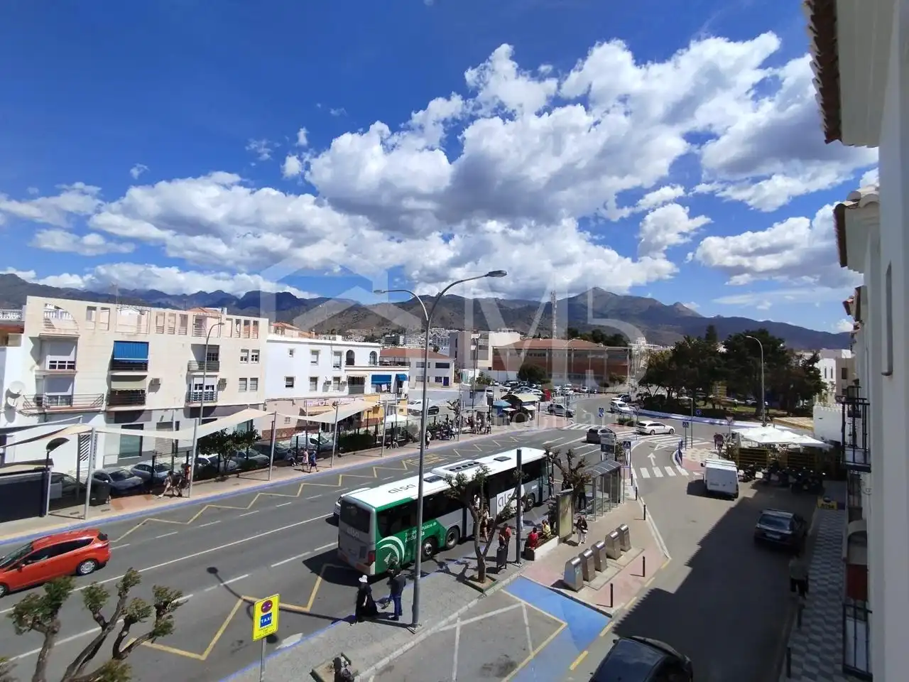 Außenansicht von Wohnung zum Verkauf in Nerja mit Klimaanlage, Terrasse und Möbliert