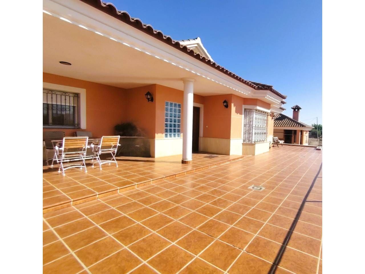 Vista exterior de Casa o xalet en venda en Lorca amb Terrassa