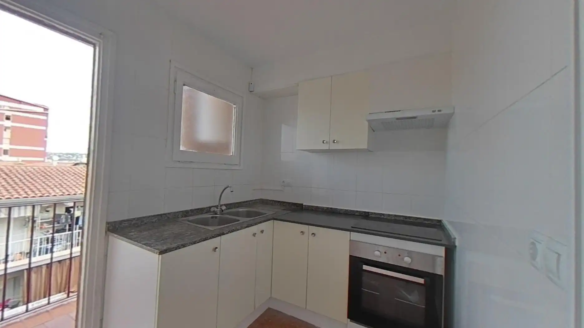 Flat for sale in de Sant Narcís, Sant Narcís