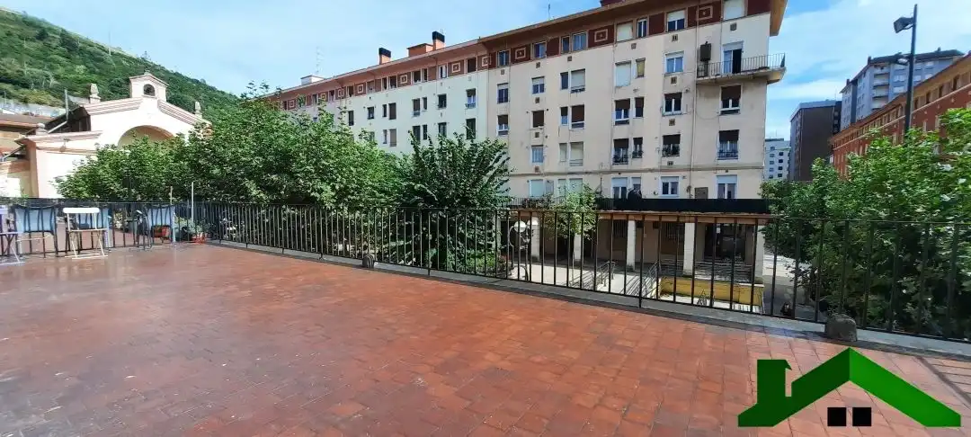 Wohnung zur Miete in Baztan Haranaren Plaza, San Ignacio - Elorrieta