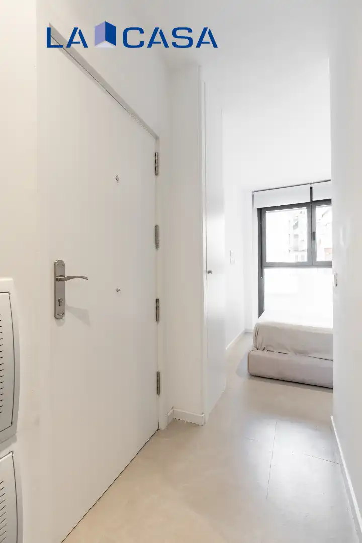 Bedroom of Flat for sale in Madrid